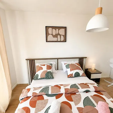 Modern Close To Paris And Apartment Clichy-sous-Bois