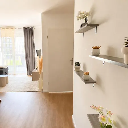Modern Close To Paris And Apartment